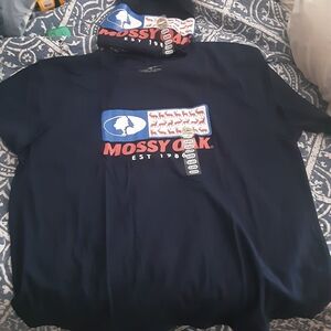 2 pack of XXL Mossy Oak Shirts